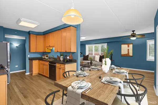 Des Plaines, IL 60016,365 Graceland Avenue #205A