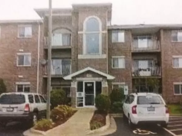 881 N Swift Road #306, Addison, IL 60101