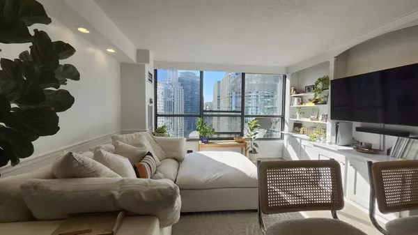 Chicago, IL 60611,405 N WABASH Avenue #1408