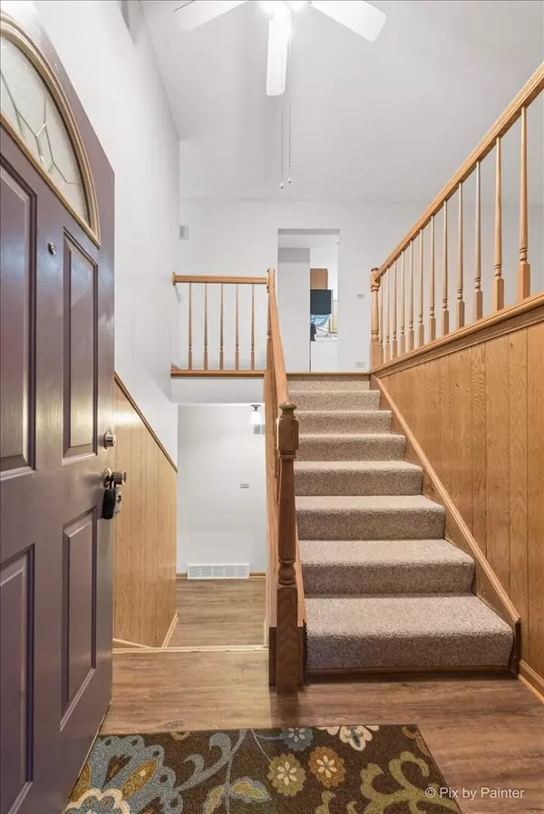 Elgin, IL 60123,1842 Country Knoll Lane