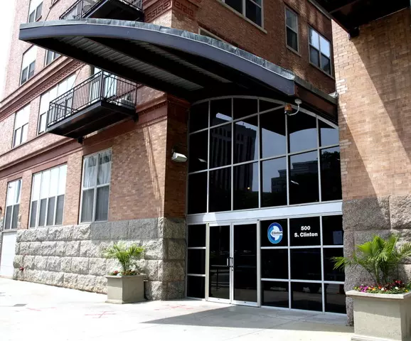 Chicago, IL 60607,500 S Clinton Street #325