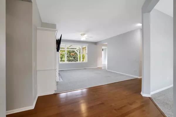 Huntley, IL 60142,12461 Cold Springs Drive