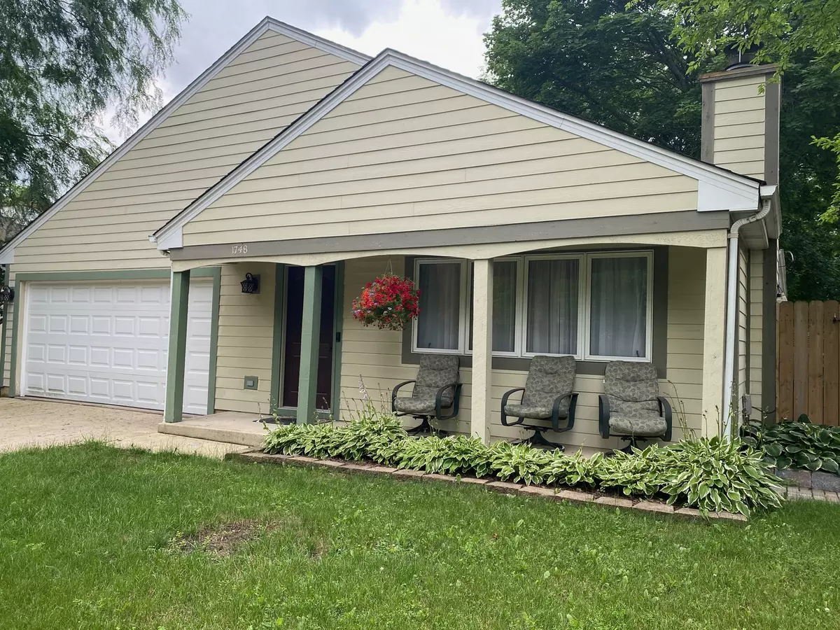 Naperville, IL 60563,1748 Brookdale Road