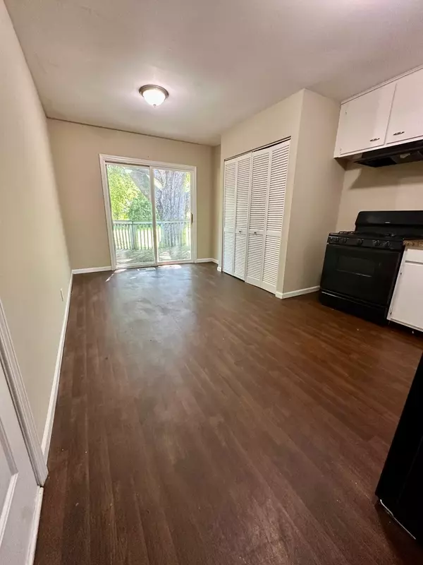 South Elgin, IL 60177,303 Ann Street