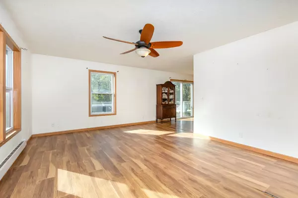 Channahon, IL 60410,25540 S Canal Street