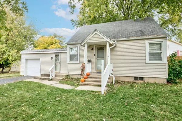 135 Oak Drive, Dekalb, IL 60115