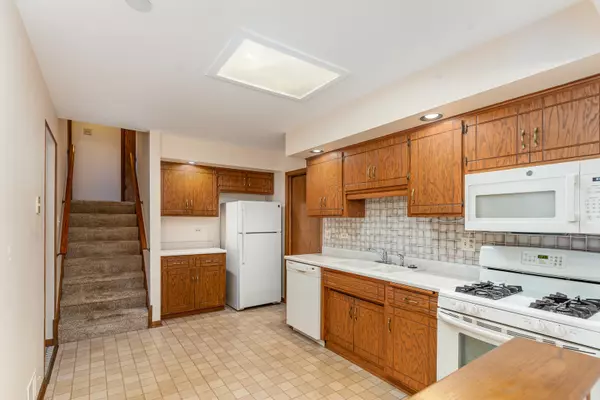 Orland Park, IL 60462,15217 S 74th Court