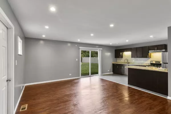 Matteson, IL 60443,5838 Woodgate Drive