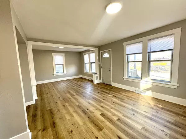 South Holland, IL 60473,15750 Woodlawn West Avenue