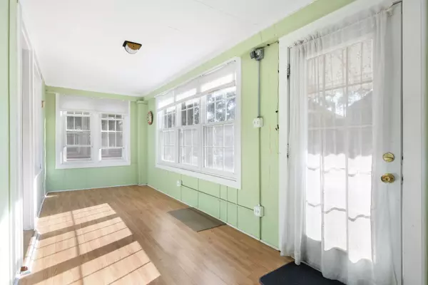 Oak Park, IL 60304,706 S Oak Park Avenue