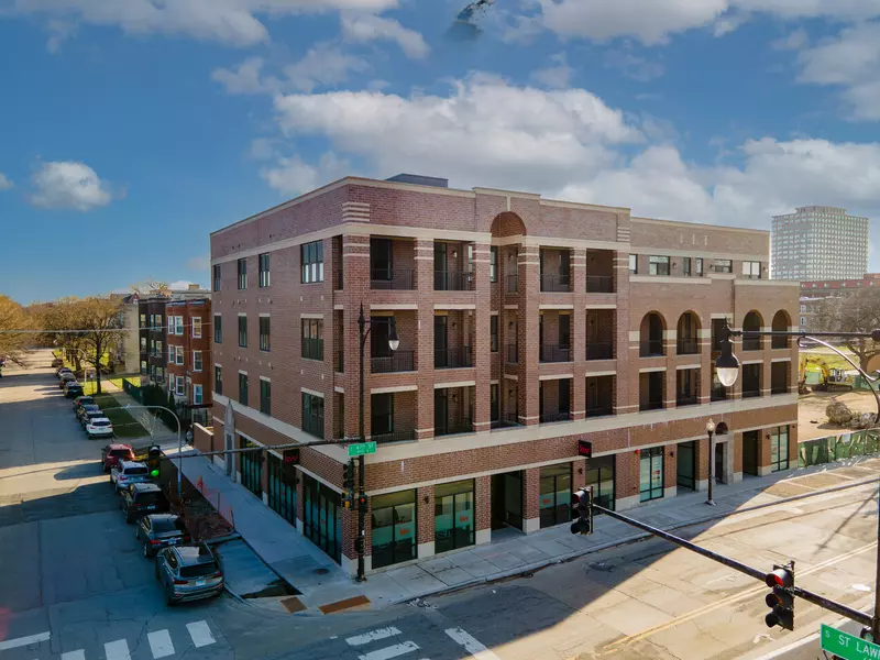 4706 S Saint Lawrence Avenue #2E, Chicago, IL 60615