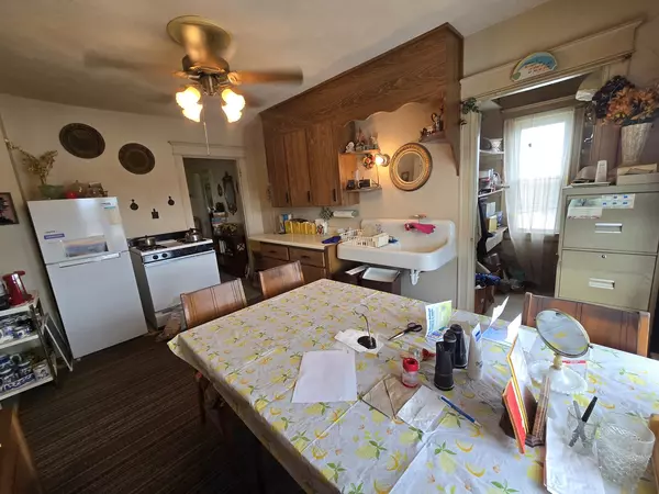 Kankakee, IL 60901,157-159 W Hickory Street