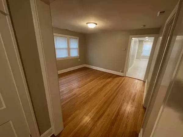 Forest Park, IL 60130,204 Lathrop Avenue #2