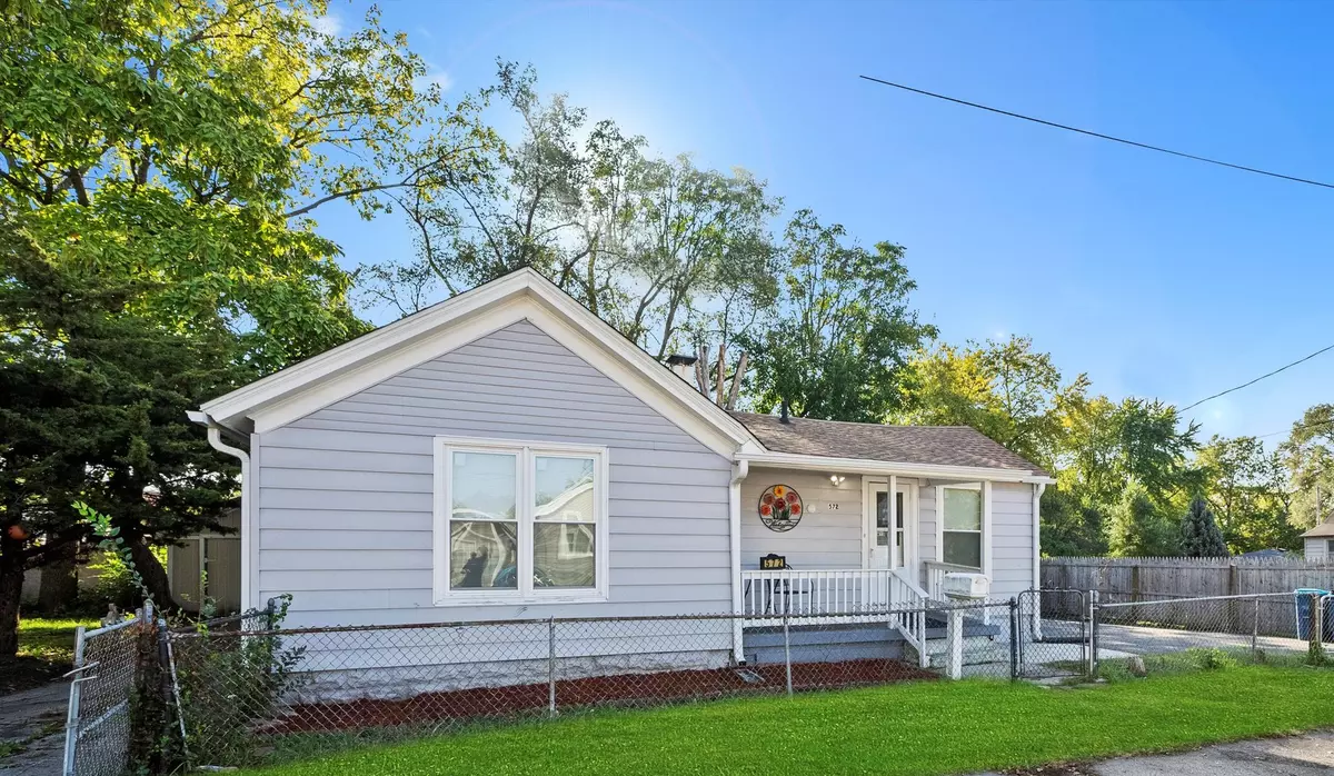 Aurora, IL 60506,572 Middle Avenue