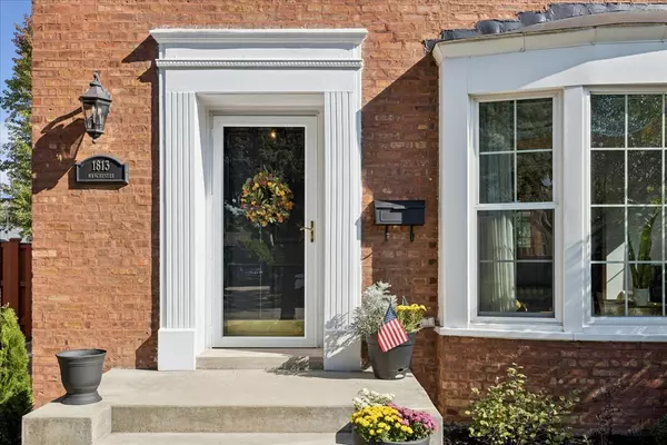 Westchester, IL 60154,1813 Manchester Avenue