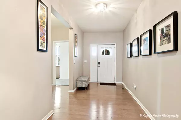 Volo, IL 60020,1817 Alta Drive