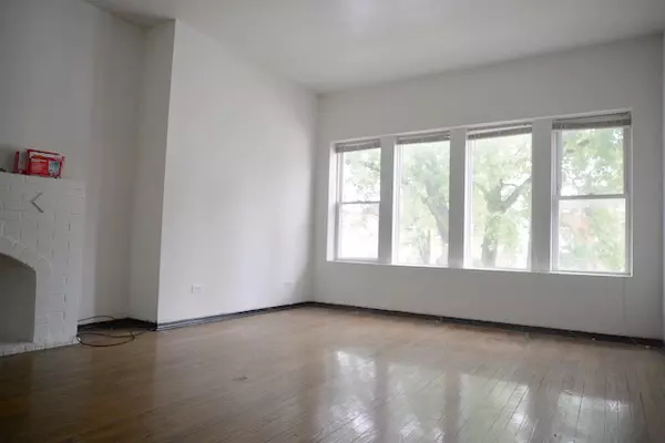 Chicago, IL 60624,739 N Hamlin Avenue