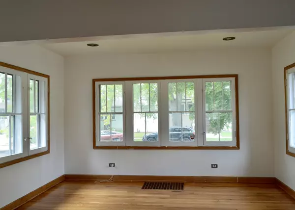 Maywood, IL 60153,619 N 4th Avenue