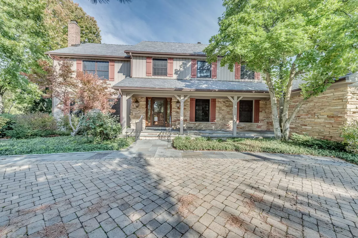 Long Grove, IL 60047,4143 Three Lakes Court
