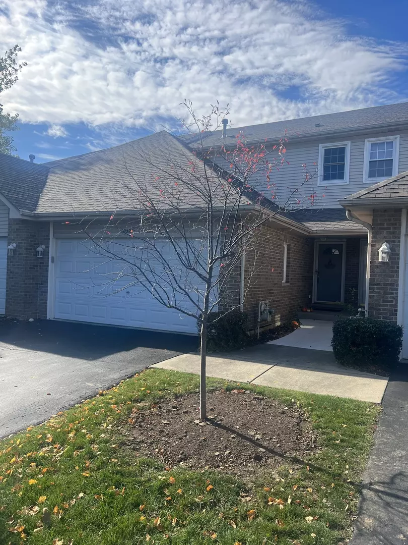 Mokena, IL 60448,10521 Thornham Lane #10521