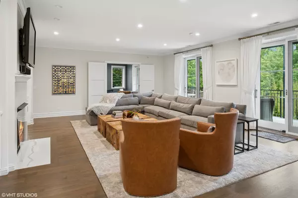 Chicago, IL 60614,1851 N Halsted Street #2