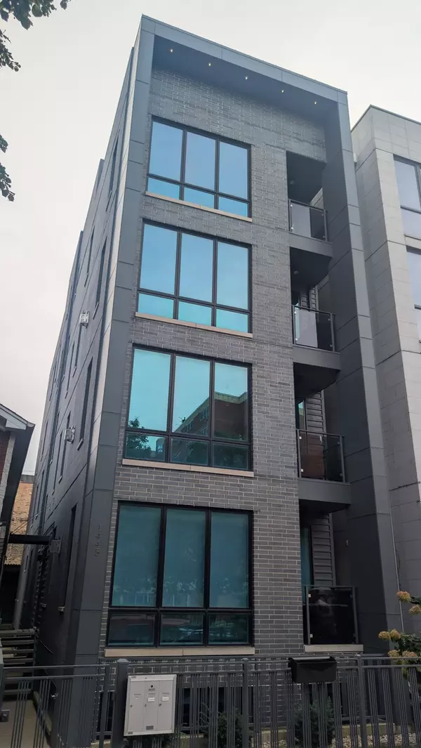 1445 W Fry Street #1, Chicago, IL 60642