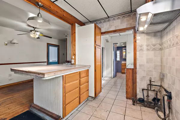 Oak Lawn, IL 60453,9827 Melvina Avenue