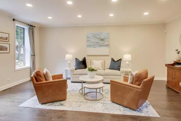 Chicago, IL 60614,2436 N Janssen Avenue