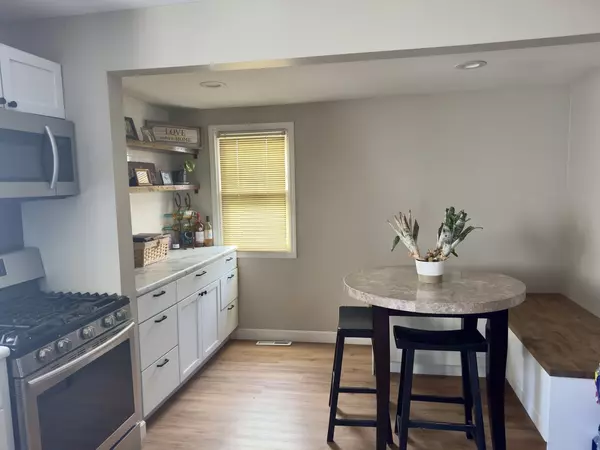 Peru, IL 61354,82 N 23rd Road