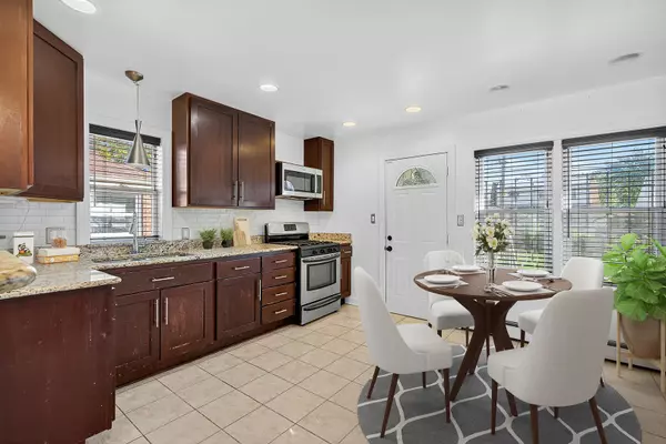 Hillside, IL 60162,313 Iroquois Road