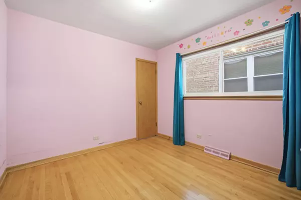 Chicago, IL 60631,5724 N Avondale Avenue