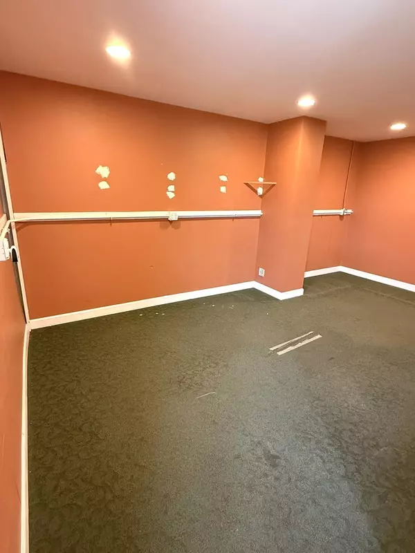 Richmond, IL 60071,11215 Commercial Street