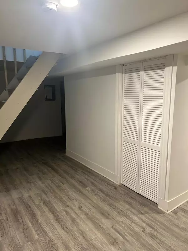 Chicago, IL 60621,6843 S Carpenter Street