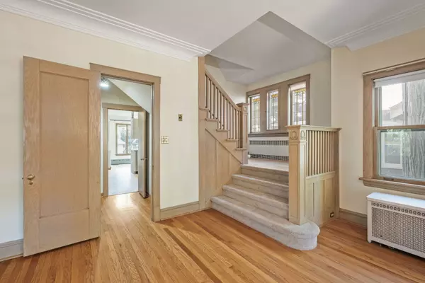 Wilmette, IL 60091,1005 Ashland Avenue