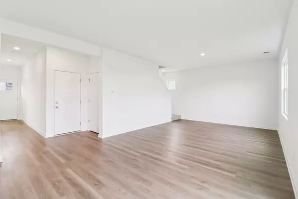 Wonder Lake, IL 60097,6563 walnut Court