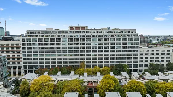 900 N Kingsbury Street #718, Chicago, IL 60610