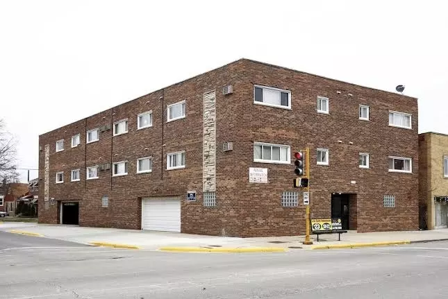 5758 35th Street #201, Cicero, IL 60609