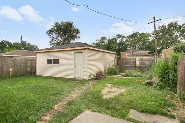 Dolton, IL 60419,15224 Oak Street