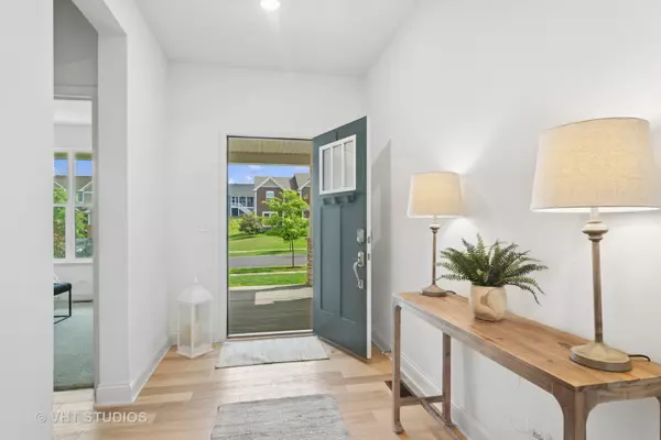 Crystal Lake, IL 60012,1140 River Birch Boulevard