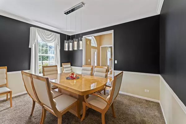 Algonquin, IL 60102,601 Woods Creek Lane