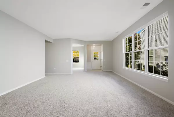 Huntley, IL 60142,13728 Chestnut Lane