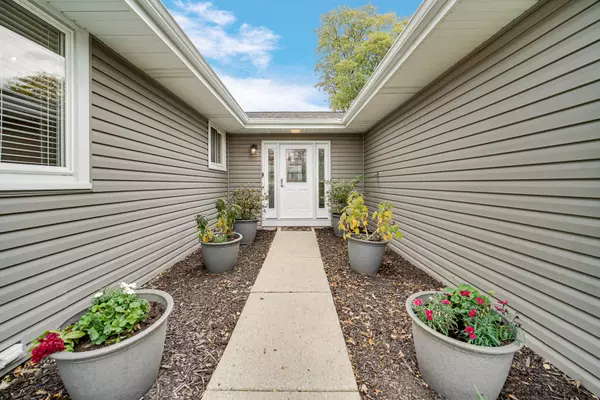 Glenview, IL 60025,1139 Huber Lane