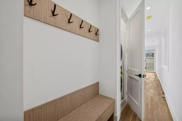 Chicago, IL 60622,1325 N Artesian Avenue #PH