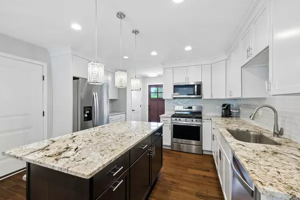 Lockport, IL 60441,566 Mihelich Lane