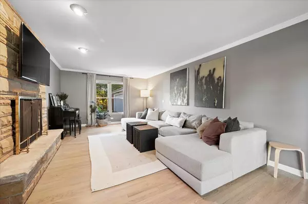 Park Ridge, IL 60068,1219 S Western Avenue