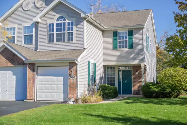 7400 Grandview Court, Carpentersville, IL 60110