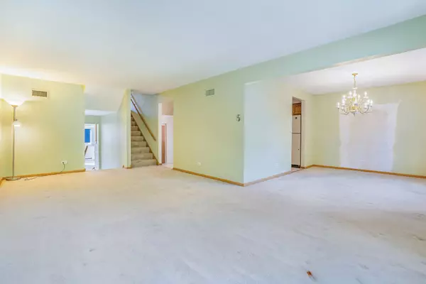 Oak Lawn, IL 60453,10036 S Kolin Avenue