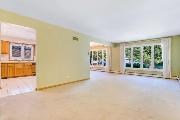 Oak Lawn, IL 60453,10036 S Kolin Avenue