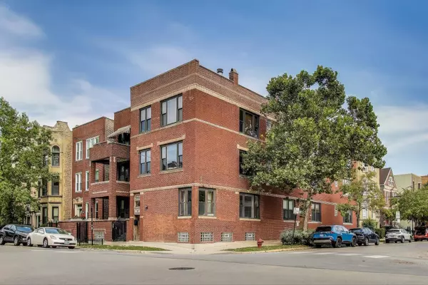 2452 W Iowa Street #2, Chicago, IL 60622