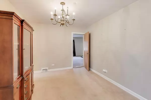 Park Ridge, IL 60068,507 N Hamlin Avenue